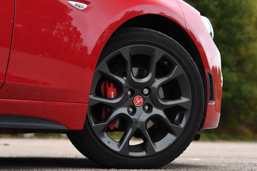 Колеса Abarth 124 Spider (348) 2016 года  (UK) (фото 20 из 24)